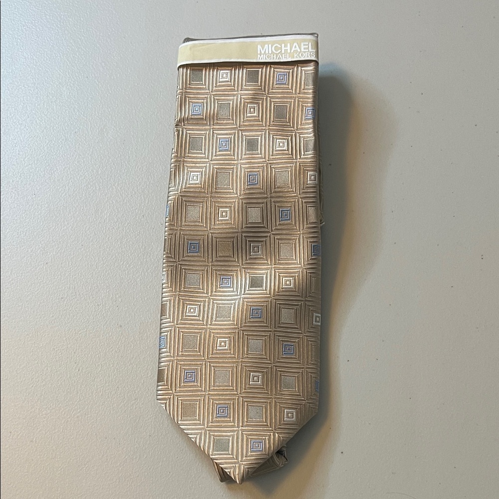 Michael Kors 100% Silk Beige Geometric Tie NWT
